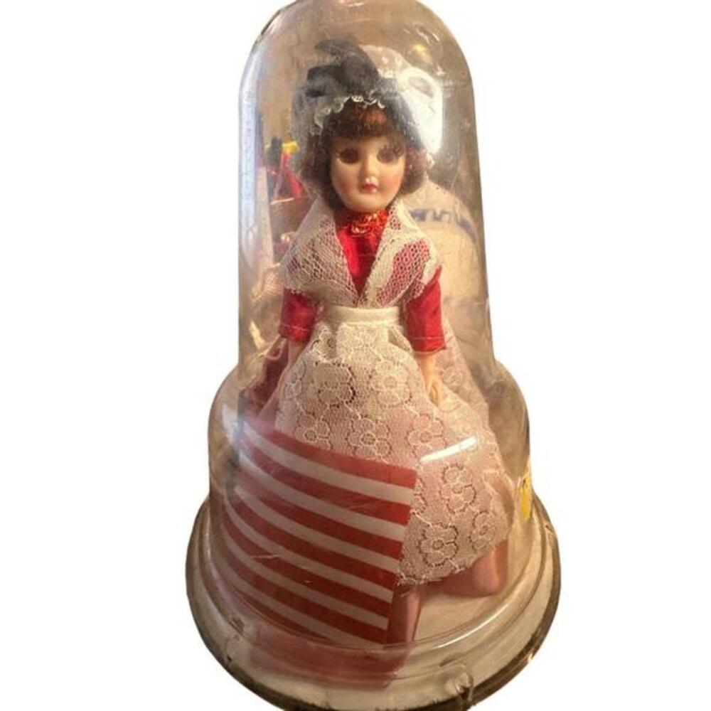 Doll Patriotic  Vintage 1976 Bicentenniel Betsy Ross sleepy eye doll with 13 sta